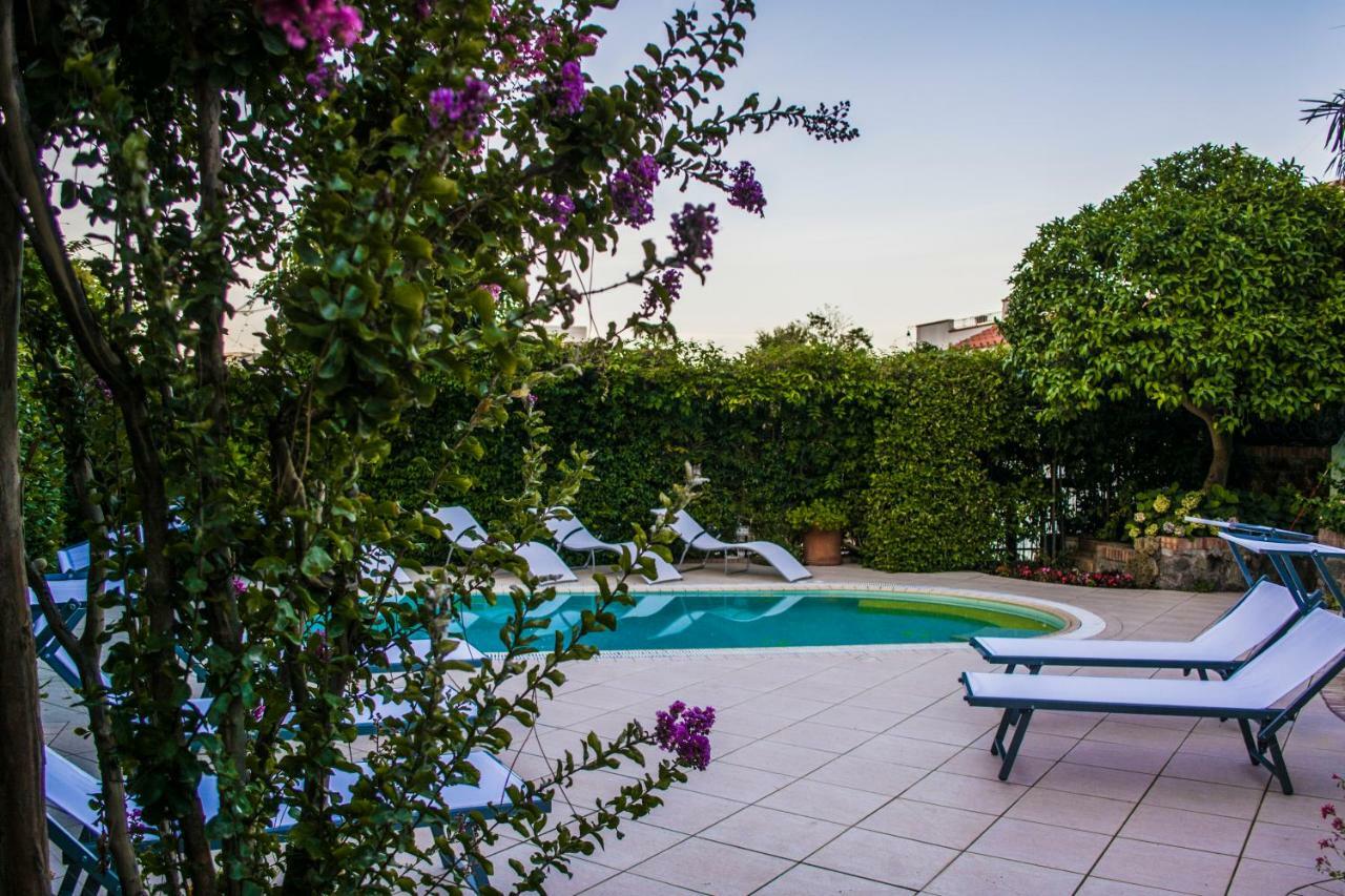 Villa Marylu' Иския Екстериор снимка